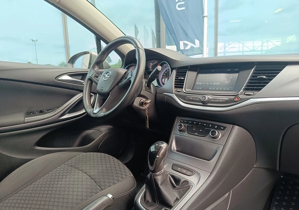 Opel Astra cena 49900 przebieg: 83337, rok produkcji 2016 z Gdańsk małe 352